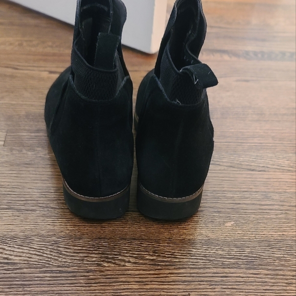 Blondo Black Suede Wateproof Boots - Size 9 - Picture 3 of 4